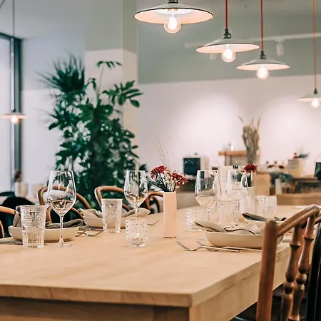 Dom, Zentral - Herzlich - Sozial Engagiert Hotel 3*