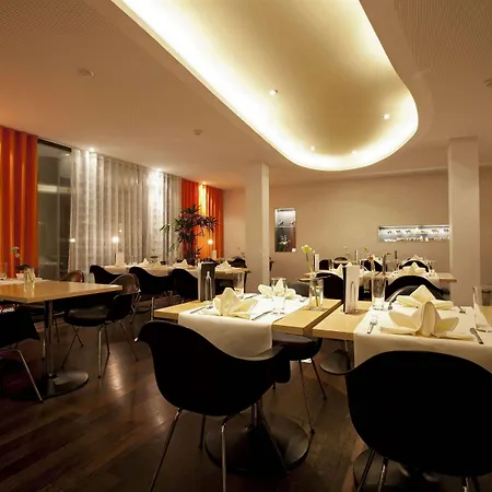 Dom, Zentral - Herzlich - Sozial Engagiert