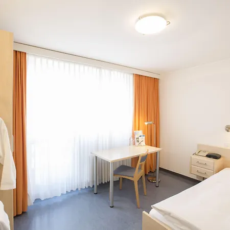 Hotel Dom, Zentral - Herzlich - Sozial Engagiert 3*