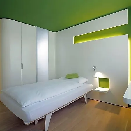 Dom, Zentral - Herzlich - Sozial Engagiert Hotel 3*