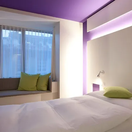 Dom, Zentral - Herzlich - Sozial Engagiert