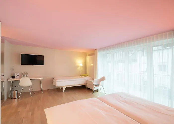 Dom, Zentral - Herzlich - Sozial Engagiert