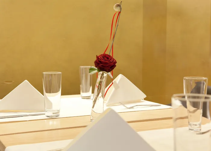 Dom, Zentral - Herzlich - Sozial Engagiert 3*