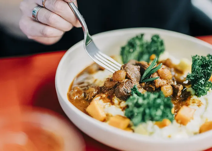 Dom, Zentral - Herzlich - Sozial Engagiert