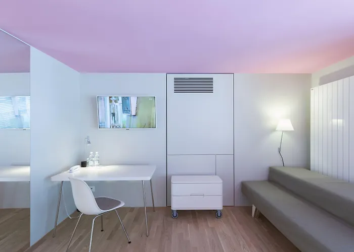 Dom, Zentral - Herzlich - Sozial Engagiert