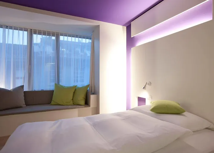 Dom, Zentral - Herzlich - Sozial Engagiert