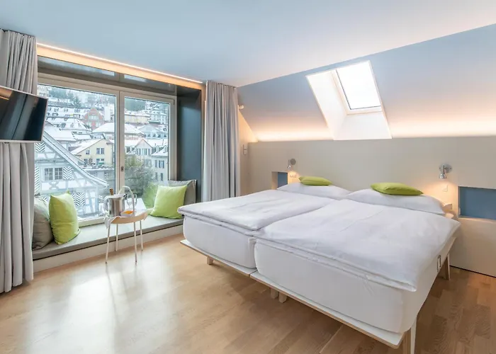 Dom, Zentral - Herzlich - Sozial Engagiert Hotel 3*