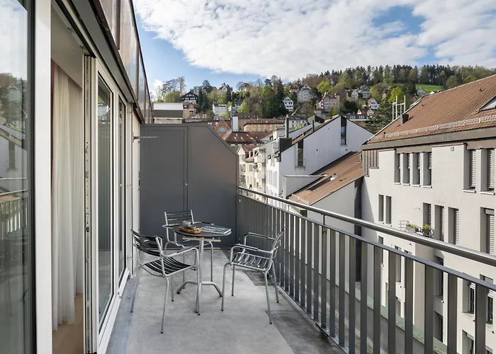 Dom, Zentral - Herzlich - Sozial Engagiert