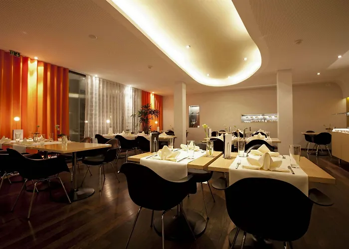 Dom, Zentral - Herzlich - Sozial Engagiert