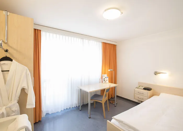 Hotel Dom, Zentral - Herzlich - Sozial Engagiert 3*