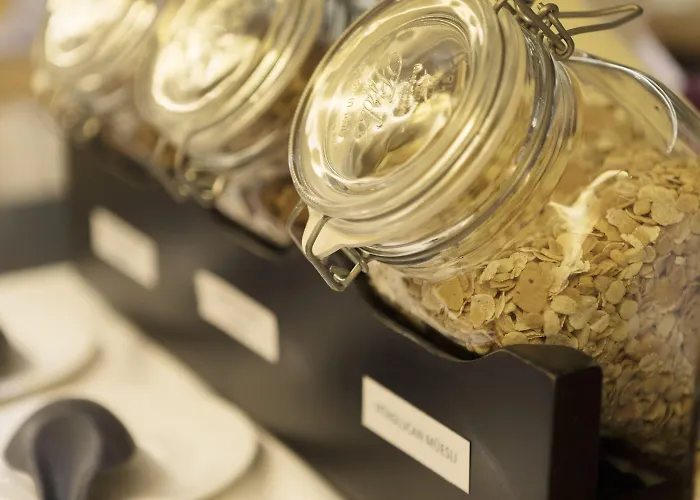 Dom, Zentral - Herzlich - Sozial Engagiert Hotel 3*